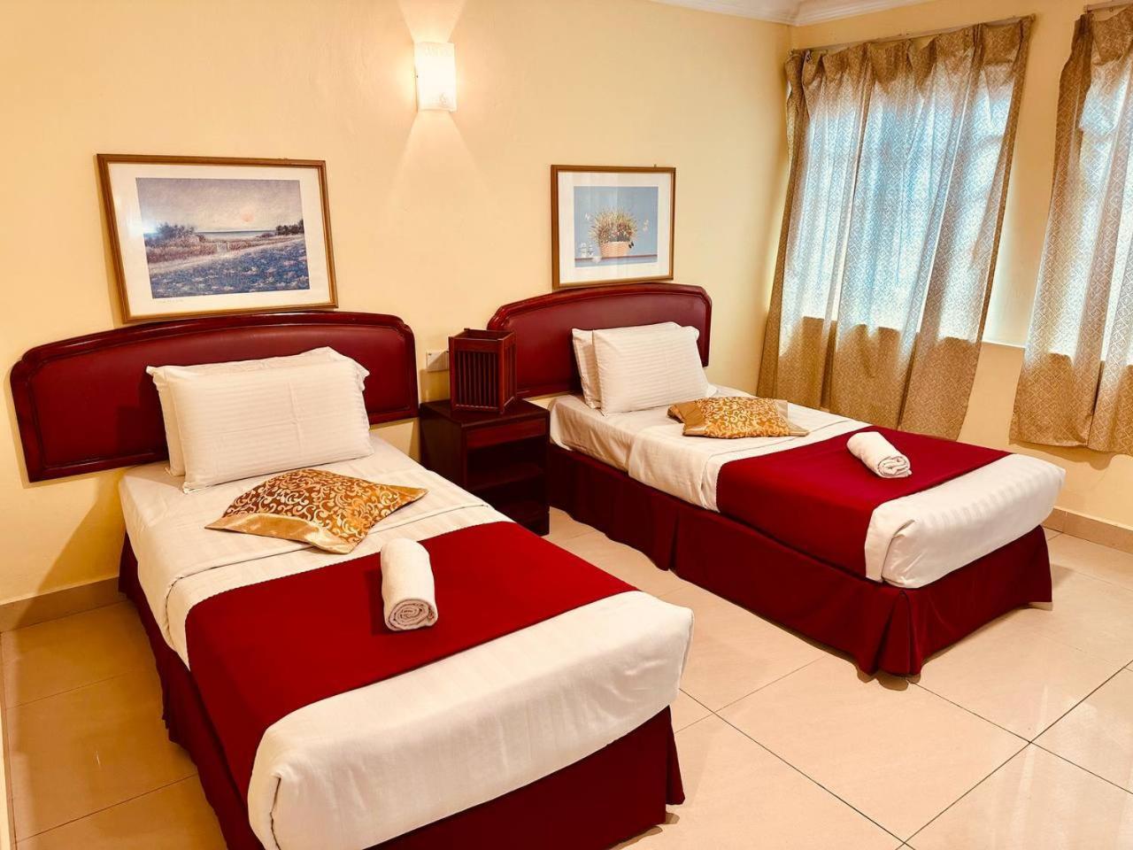 Carlton Hotel Seremban - Next To Terminal Bus Station Dış mekan fotoğraf